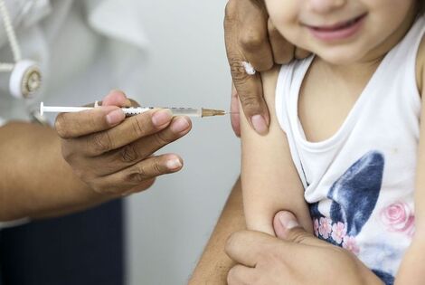 Imagen de OMS: 20 millones de niños no están vacunados