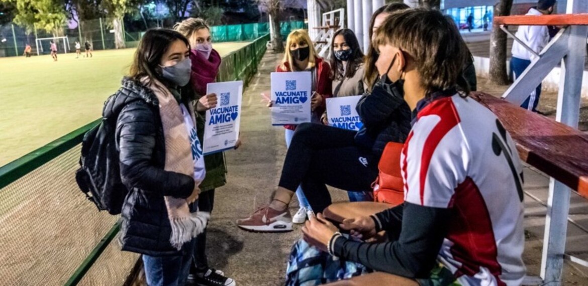Campaña Vacunate Amigo en clubes de Rosario - Subsecretaría de Comunicación Social (Marcelo Beltrame)