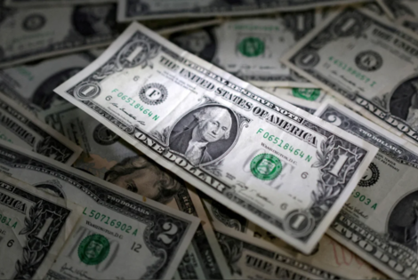 Imagen de El dólar blue sigue cayendo y no encuentra piso
