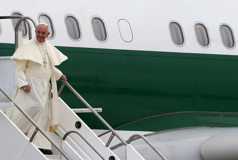 Francisco podr&iacute;a visitar Argentina en 2016