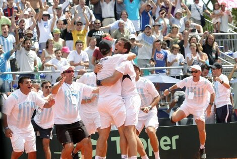 Imagen de A cuartos de final: Delbonis venci&oacute; a Bellucci y Argentina elimin&oacute; a Brasil