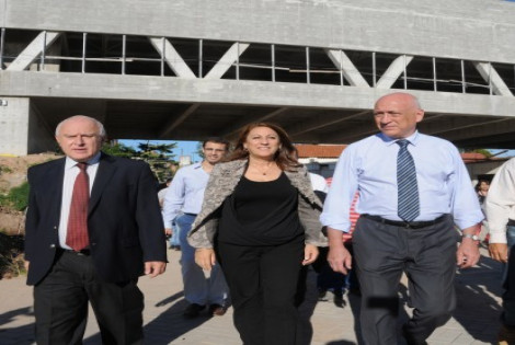 Imagen de Bonfatti y Fein recorrieron las obras del nuevo acuario