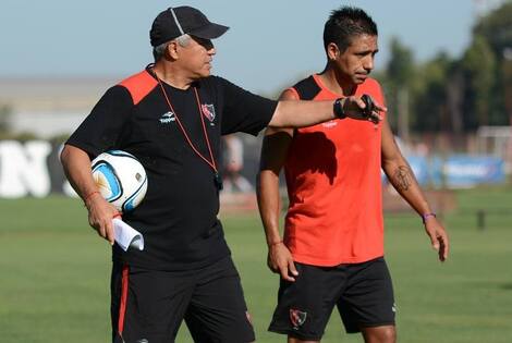 Gallego hablando con Víctor Figueroa en el matutino del martes