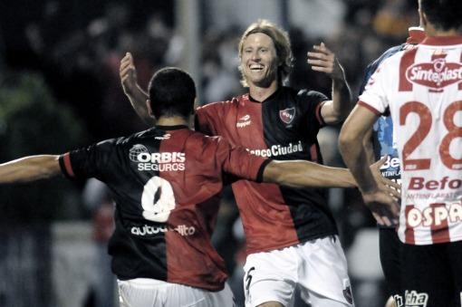 Imagen de Newell's fue muy superior y se quedó con el invicto de Unión Imagen de Newell's fue muy superior y se quedó con el invicto de Unión