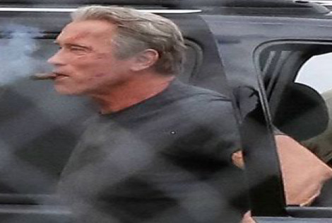 Imagen de Schwarzenegger sali&oacute; a la calle como Terminator