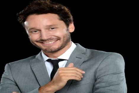 Imagen de Benjam&iacute;n Vicu&ntilde;a en Rosario en el avant premiere de "Baires"