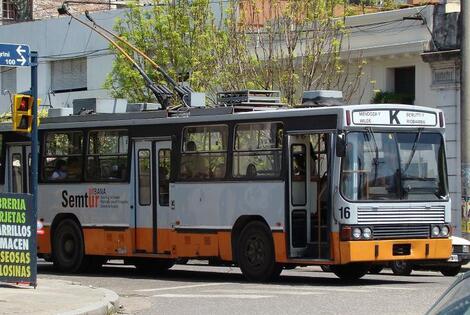 Imagen de La Municipalidad sumará una nueva línea de trolebuses