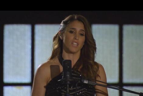 Imagen de La Sole sorprendio a todos cantando en ingles Imagen de La Sole sorprendio a todos cantando en ingles