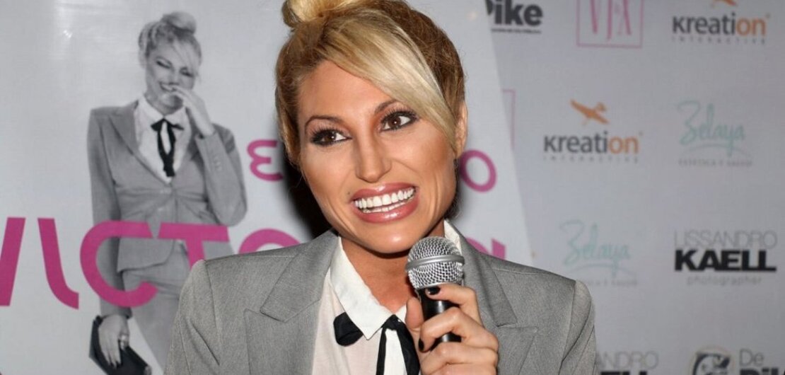 Imagen de Vicky Xipolitakis, intimada a cumplir tareas comunitarias