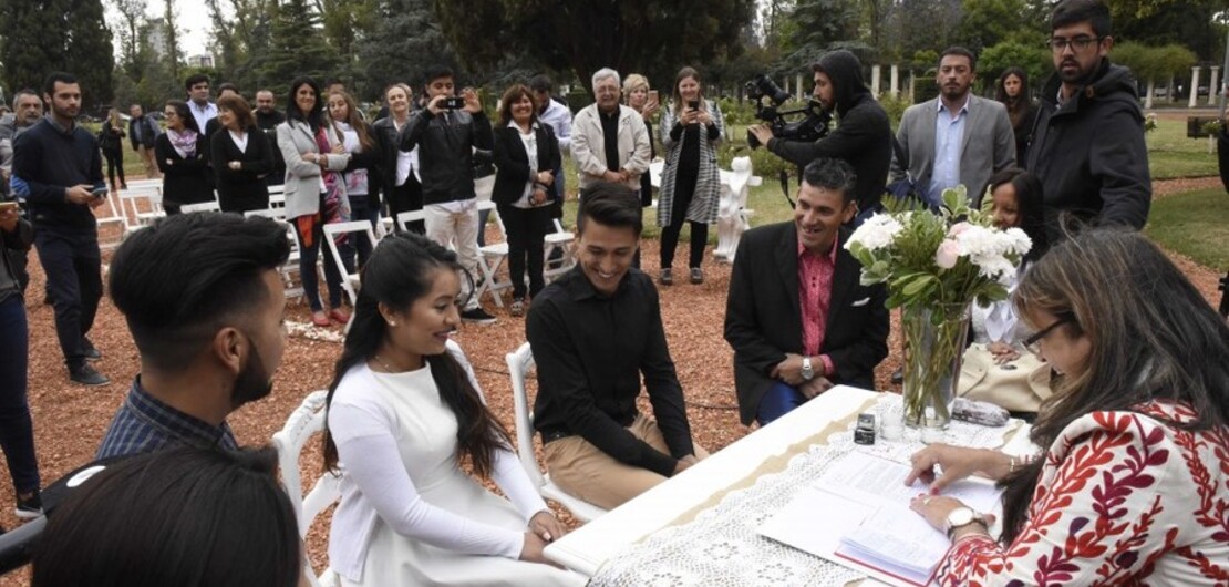 Imagen de Comenzaron los casamientos civiles en el renovado Rosedal