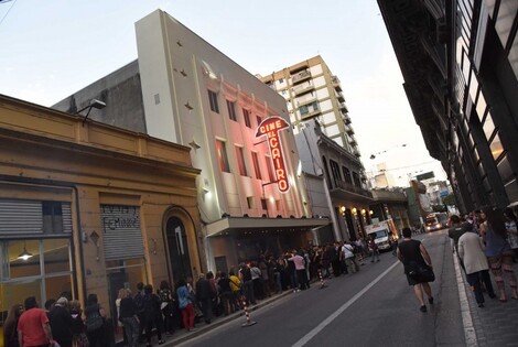 Imagen de El cine p&uacute;blico El Cairo reabri&oacute; sus puertas