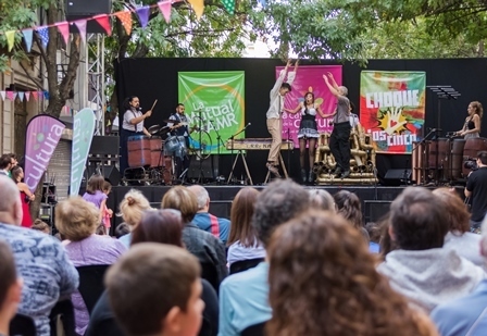 Imagen de Con una fiesta en la calle, La Mutual de la AMR celebró los cinco años de La Casa de la Cultura