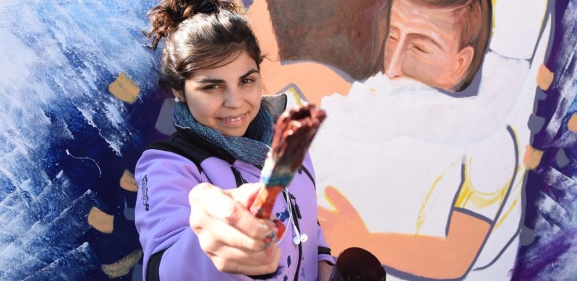 Imagen de Artistas llenan de murales el barrio de Messi