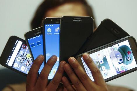 Imagen de Comenzarán a bloquear celulares prepagos