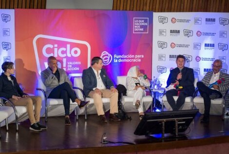 Imagen de Se llev&oacute; a cabo en la Biblioteca Nacional