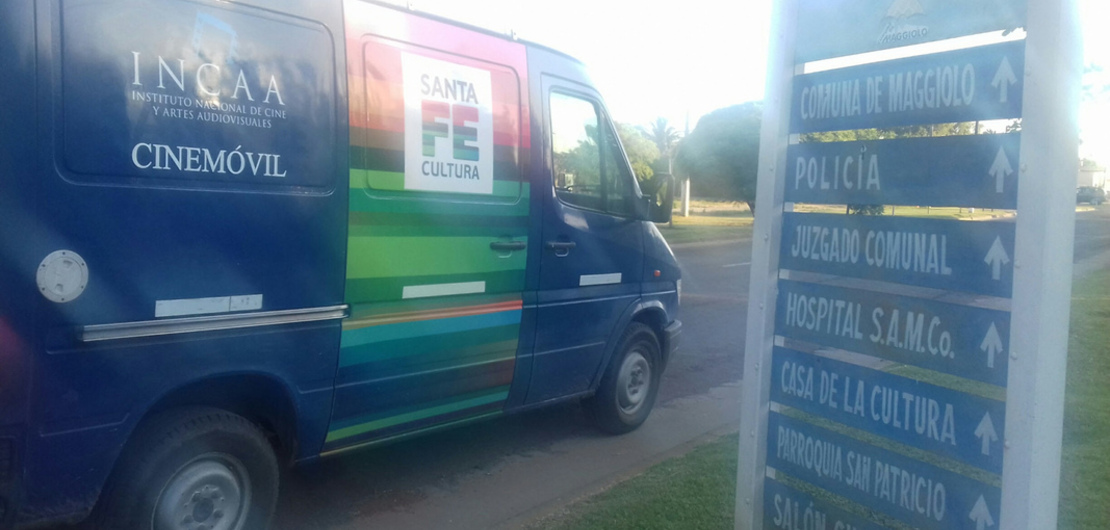 Imagen de El cine movil recorre la provincia de Santa Fé