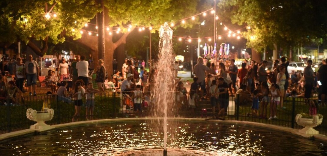Imagen de M&aacute;s de mil personas disfrutaron del picnic nocturno