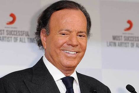 Imagen de Julio Iglesias recibi&oacute; el Grammy honor&iacute;fico a su carrera