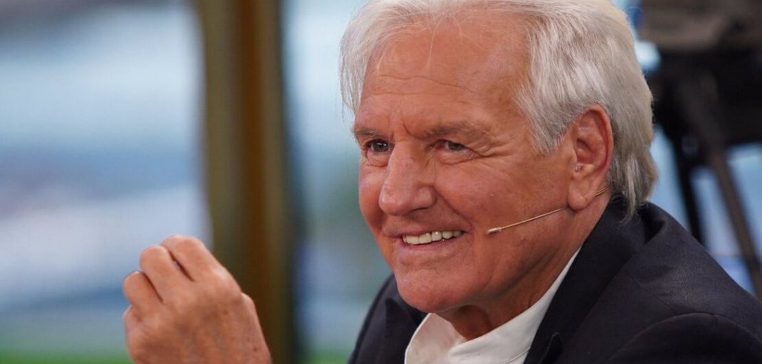 Imagen de Sergio Denis cay&oacute; de un escenario y esta grave