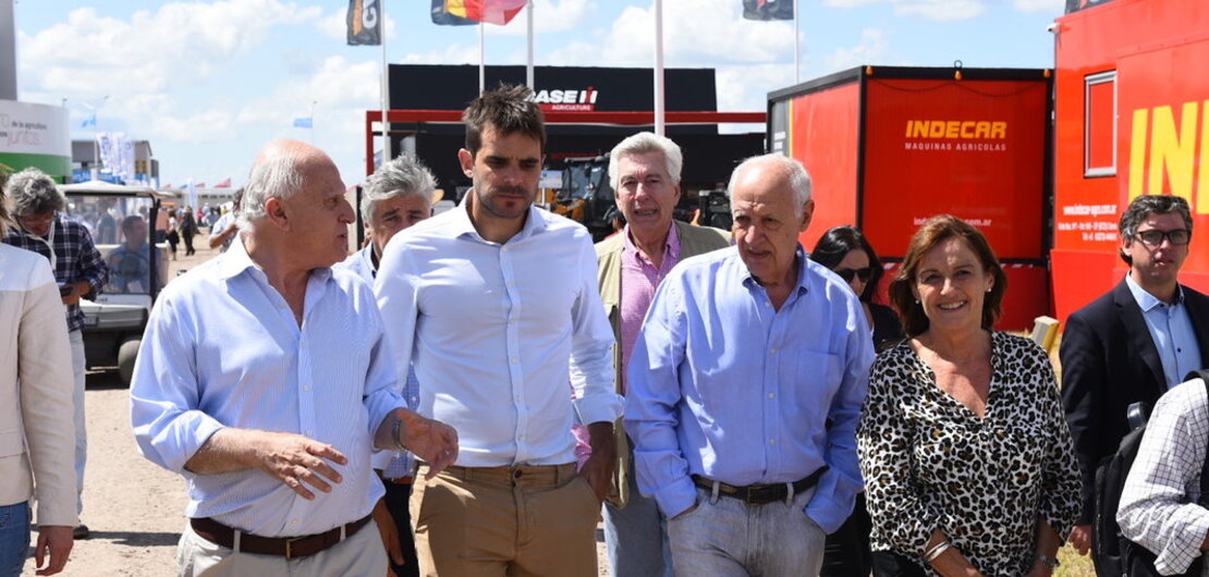 El gobernador recorrió la 13° edición de la expo del agro y la industria que se desarrolla en San Nicolás