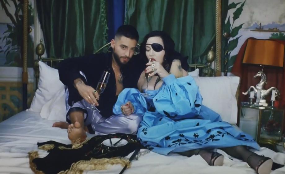 Imagen de Madonna y Maluma presentaron en vivo el videoclip Medellin