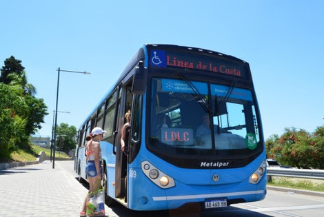Imagen de Más de 100 mil pasajeros viajaron en la Línea de la Costa