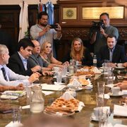 Imagen de El ministro de seguridad Saín se reunió con concejales