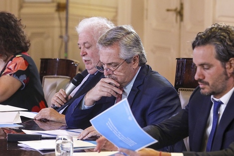 Imagen de Cuarentena obligatoria para los que vuelvan del exterior