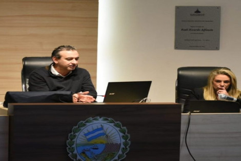 Imagen de Pablo Javkin en el Concejo "La cuarentena funciona"