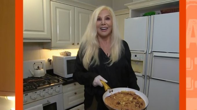 Imagen de Susana Gimenez cocin&oacute; una tortilla de papas en vivo