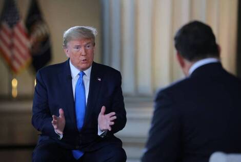 Donald Trump durante la entrevista virtual en Fox News.