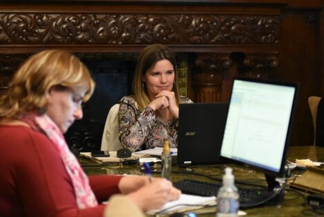 Imagen de Fuertes rechazos al fallo de violaci&oacute;n en manada