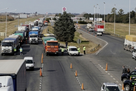 Imagen de Santa Fé incrementa controles para el ingreso