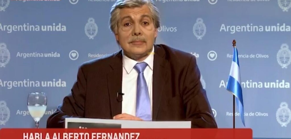 Imagen de Alberto Fern&aacute;ndez con un anuncio: Vuelve Mart&iacute;n Bossi