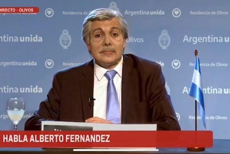 Imagen de Alberto Fern&aacute;ndez con un anuncio: Vuelve Mart&iacute;n Bossi