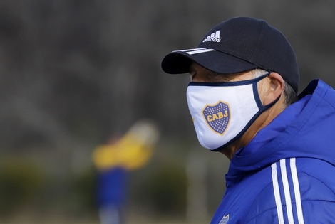 Imagen de Brote en Boca, se suspende las prácticas por 72 horas Imagen de Brote en Boca, se suspende las prácticas por 72 horas