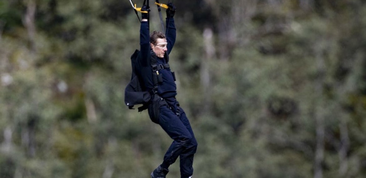 Imagen de Tom Cruise y el impresionante salto al vac&iacute;o en pleno rodaje