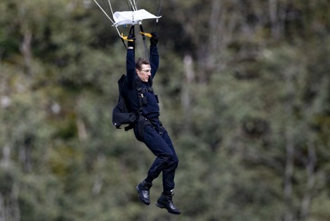 Imagen de Tom Cruise y el impresionante salto al vac&iacute;o en pleno rodaje