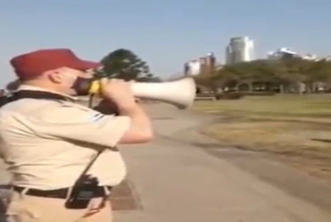 Imagen de El guardia urbano de los parques de rosario es furor Imagen de El guardia urbano de los parques de rosario es furor