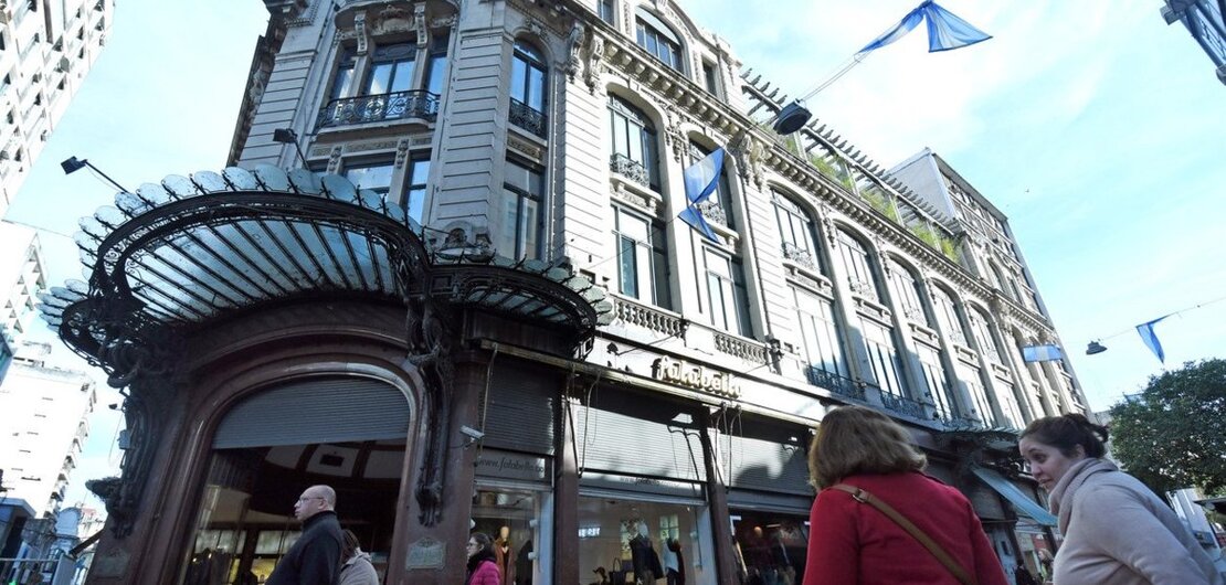 Imagen de Falabella cierra locales en Argentina