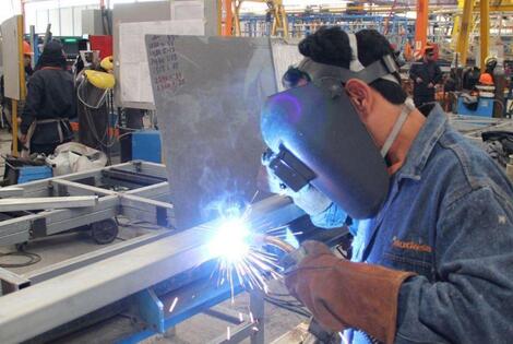 Imagen de La econom&iacute;a cay&oacute; 19,1% en el segundo trimestre