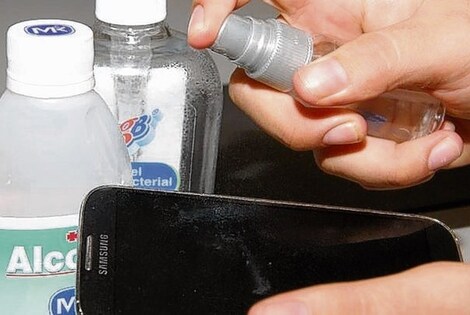 Imagen de Virus sobrevive hasta 28 d&iacute;as en billetes o celulares