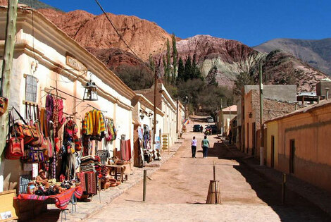 Imagen de Humahuaca propone caminatas por emblem&aacute;ticos sitios