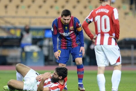 Imagen de Confirman la suspensión a Messi por su roja en la Supercopa