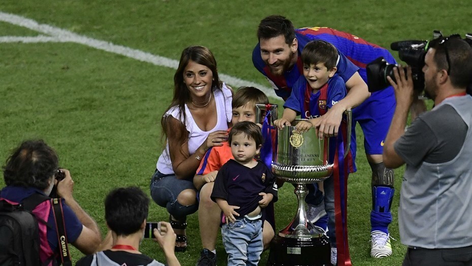Imagen de Lionel Messi y su familia ya están aprendiendo francés.