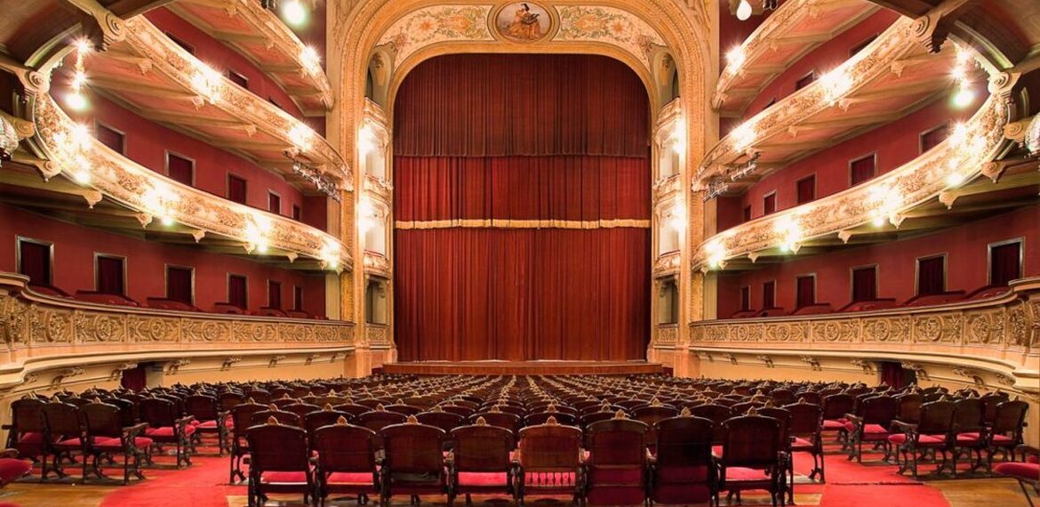 Imagen de Reabre el teatro El C&iacute;rculo con un gran concierto l&iacute;rico