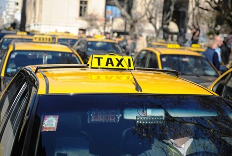 Los taxistas deberán capacitarse en perspectiva de género - Municipalidad de Rosario (archivo)