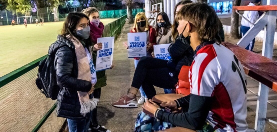 Campaña Vacunate Amigo en clubes de Rosario - Subsecretaría de Comunicación Social (Marcelo Beltrame)
