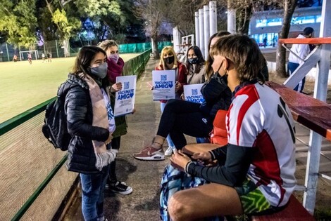 Campaña Vacunate Amigo en clubes de Rosario - Subsecretaría de Comunicación Social (Marcelo Beltrame)