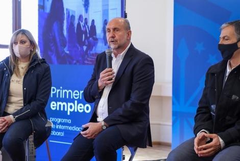 Imagen de �PRIMER EMPLEO� PARA J&Oacute;VENES SANTAFESINOS ENTRE 18 Y 30 A&Ntilde;OS